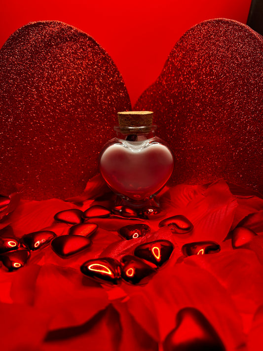 Valentines Day Mini Lavender Vanilla Heart Candle with Lavender & Amethyst